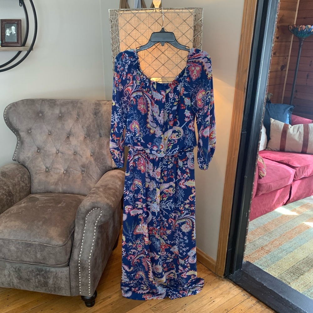 Bisou Bisou blue paisley maxi dress